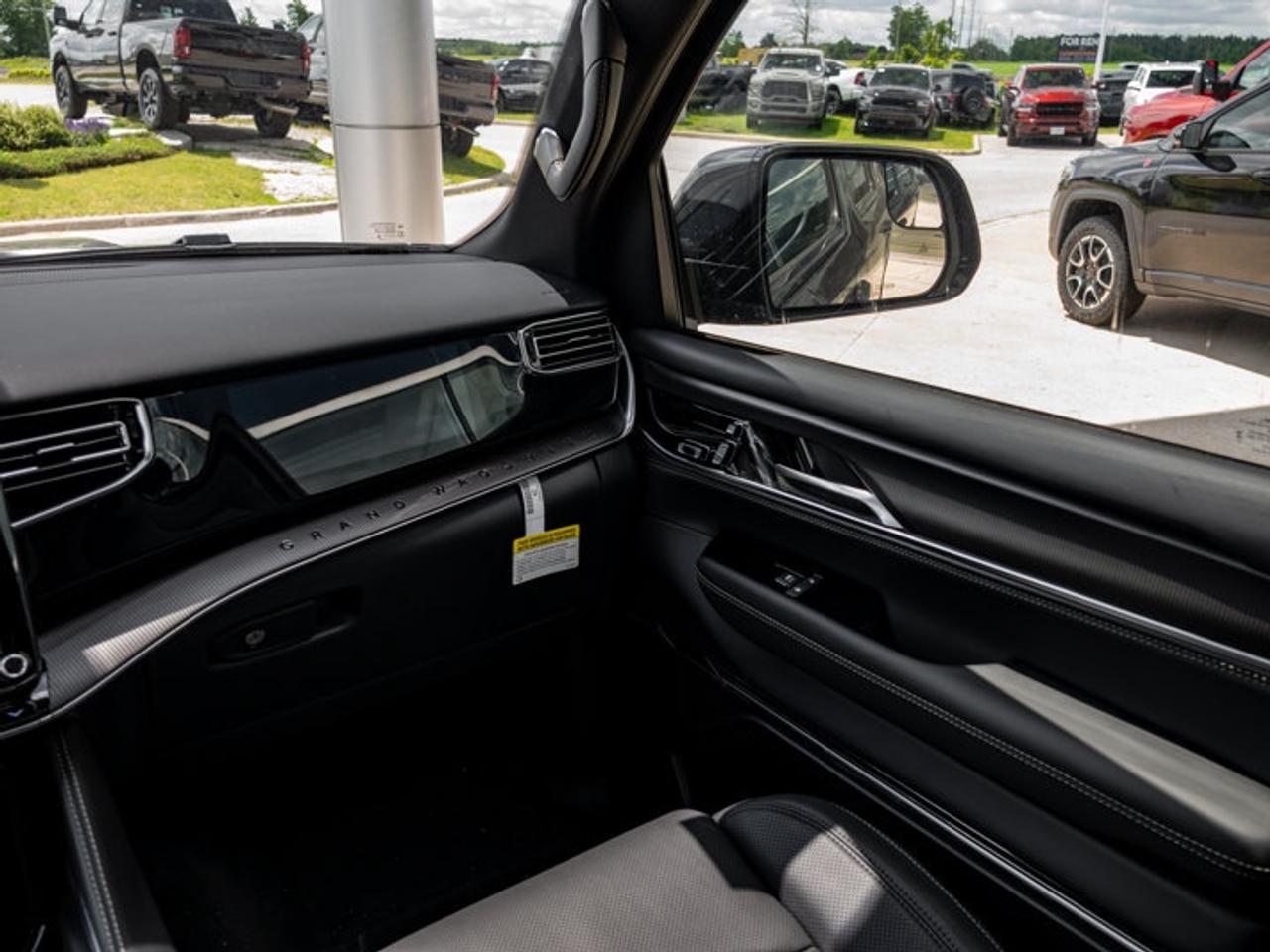 2026 Jeep Grand Wagoneer SUMMIT OBSIDIAN Photo