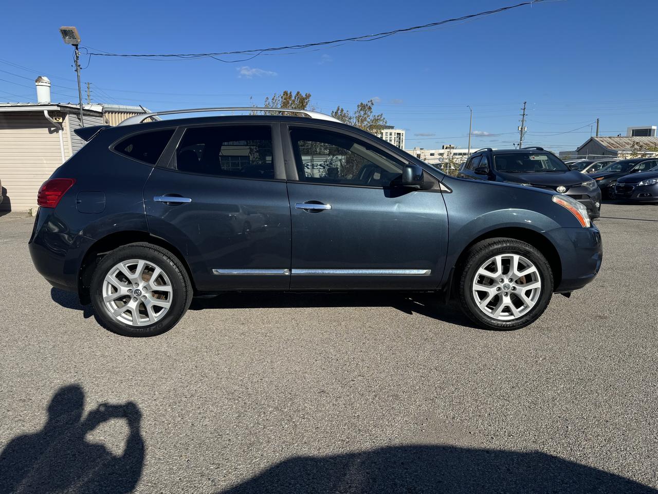 2013 Nissan Rogue SV Photo
