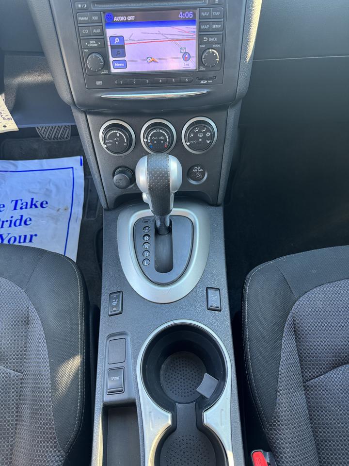 2013 Nissan Rogue SV Photo