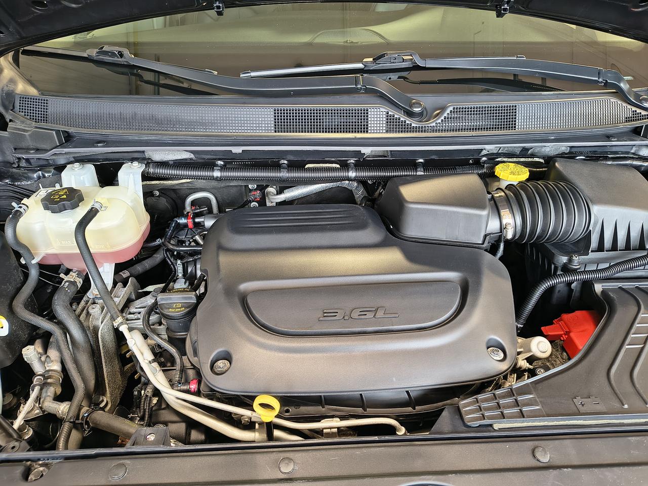 2022 Chrysler Pacifica Touring L Photo
