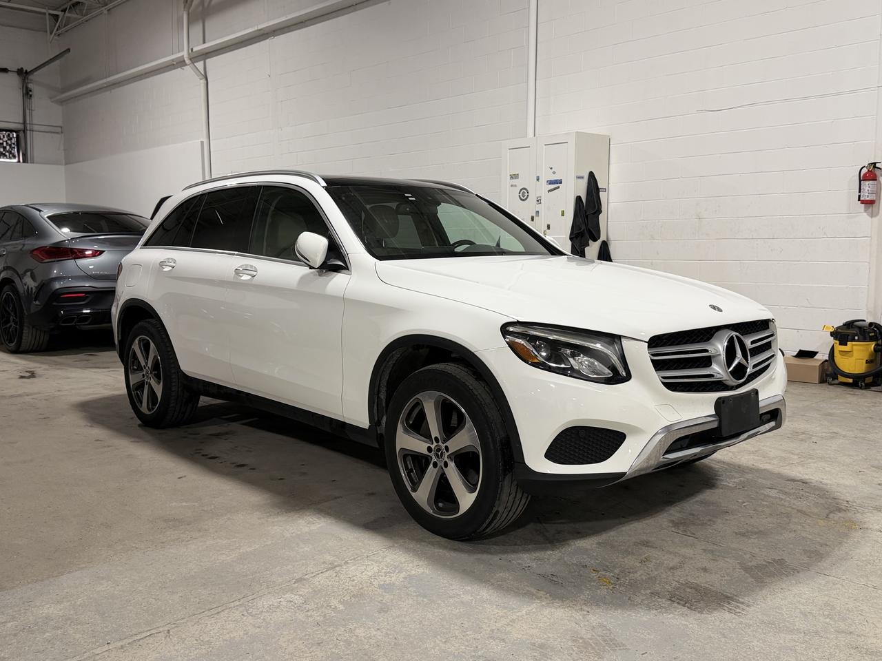 2019 Mercedes-Benz GLC 300 GLC 300 Photo2