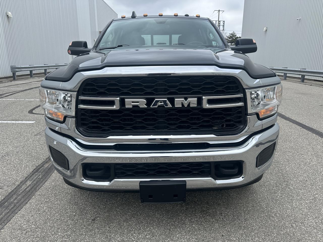 2019 RAM 2500 Heavy Duty 6.7 Cummins Diesel Crew Cab 4WD Photo