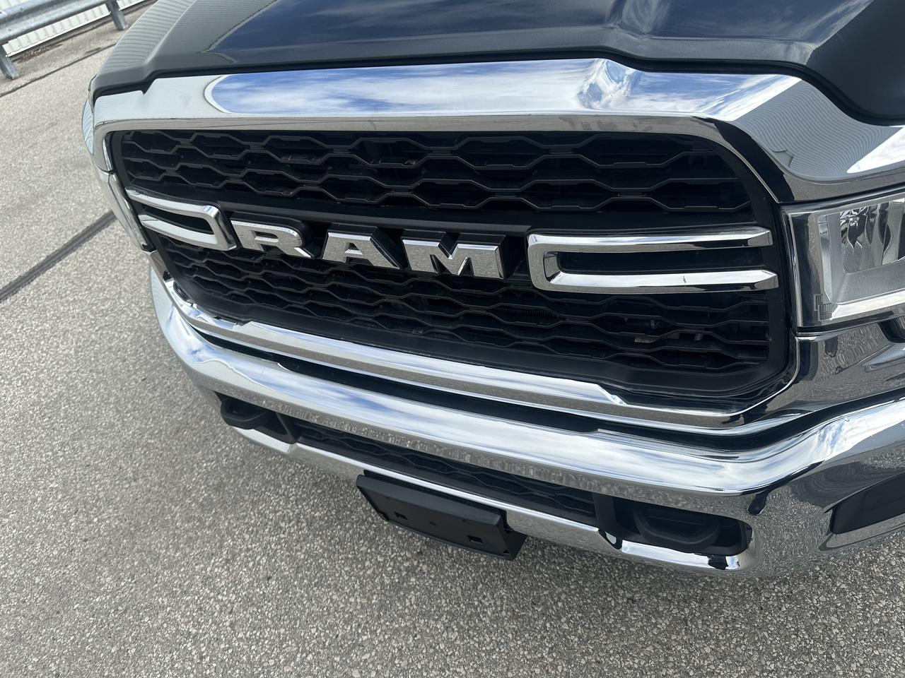 2019 RAM 2500 Heavy Duty 6.7 Cummins Diesel Crew Cab 4WD Photo