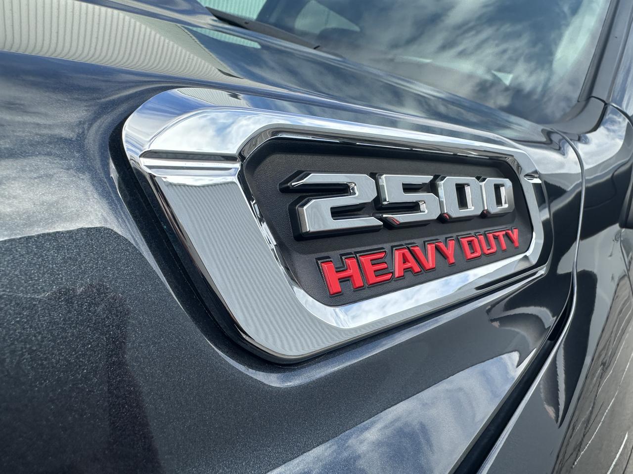 2019 RAM 2500 Heavy Duty 6.7 Cummins Diesel Crew Cab 4WD Photo