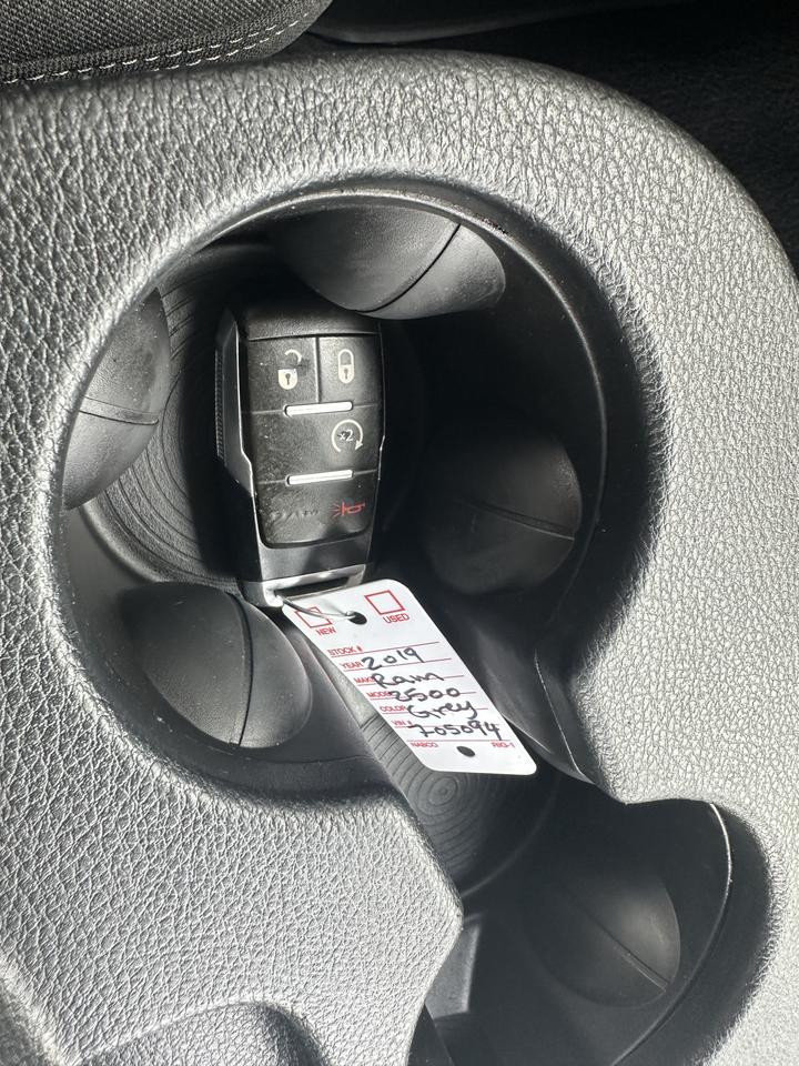 2019 RAM 2500 Heavy Duty 6.7 Cummins Diesel Crew Cab 4WD Photo