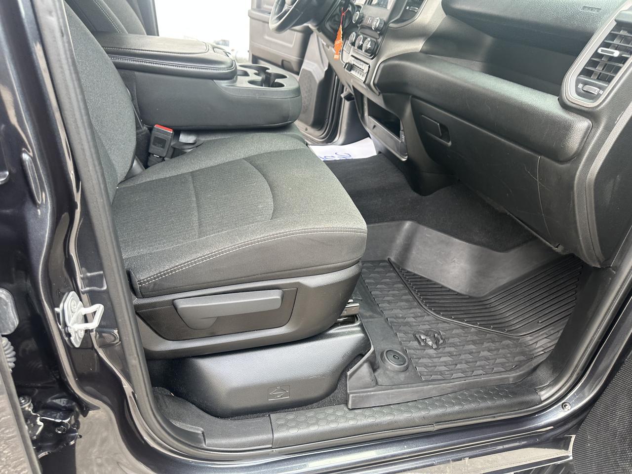 2019 RAM 2500 Heavy Duty 6.7 Cummins Diesel Crew Cab 4WD Photo