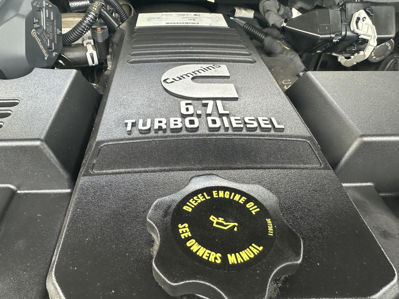 2019 RAM 2500 Heavy Duty 6.7 Cummins Diesel Crew Cab 4WD Photo