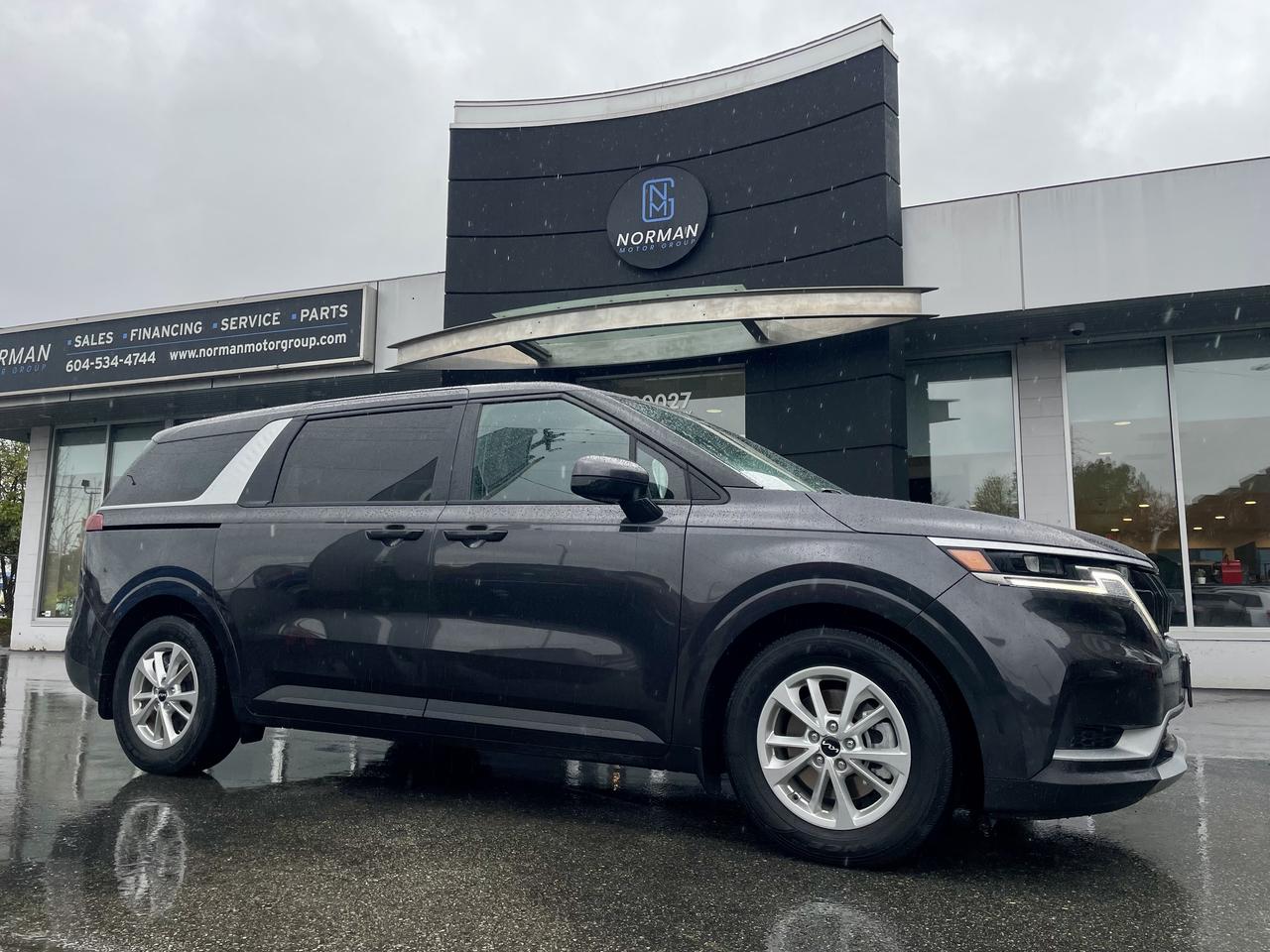 Used 2023 Kia Carnival LX+8-PASSANGER for sale in Langley, BC