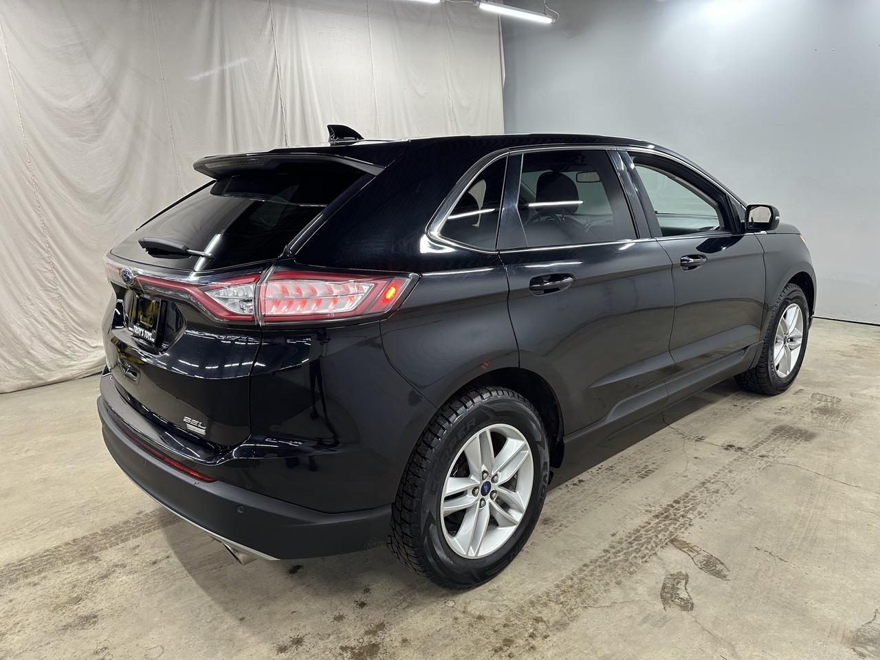 2018 Ford Edge SEL Photo7