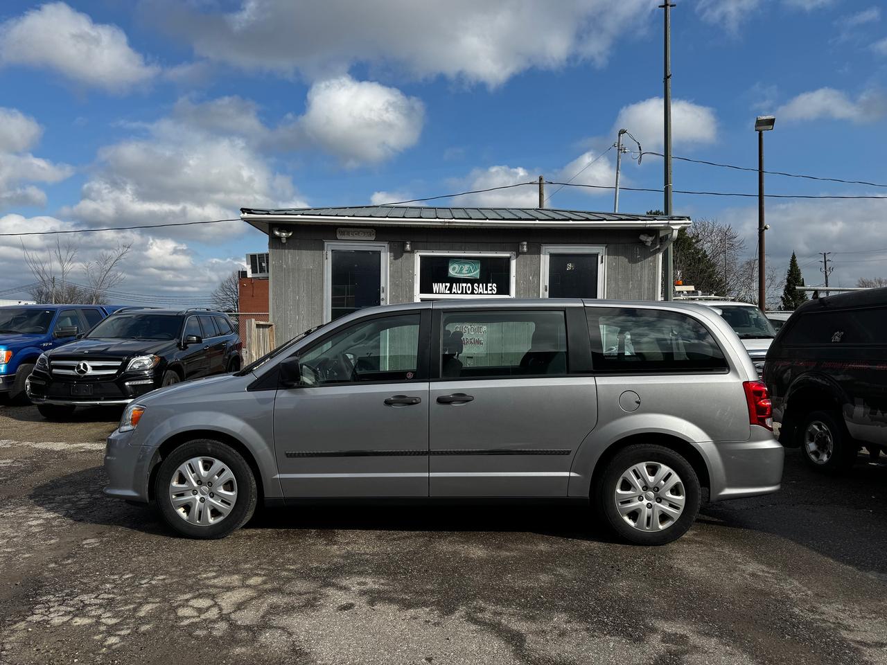 2015 Dodge Grand Caravan CANADA VALUE PACKAGE Photo3