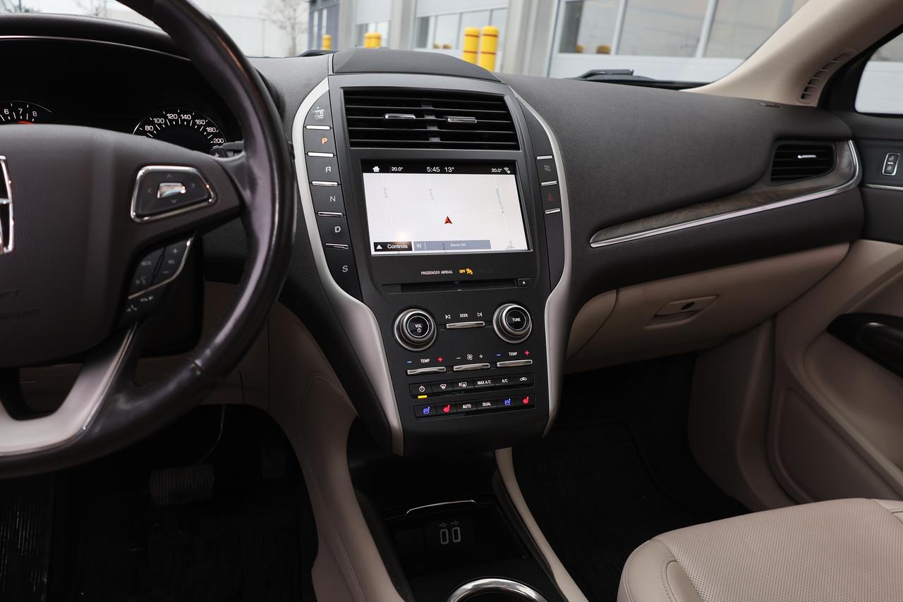 2017 Lincoln MKC Reserve AWD - PANO|NAVI|CAMERA|BLINDSPOT Photo