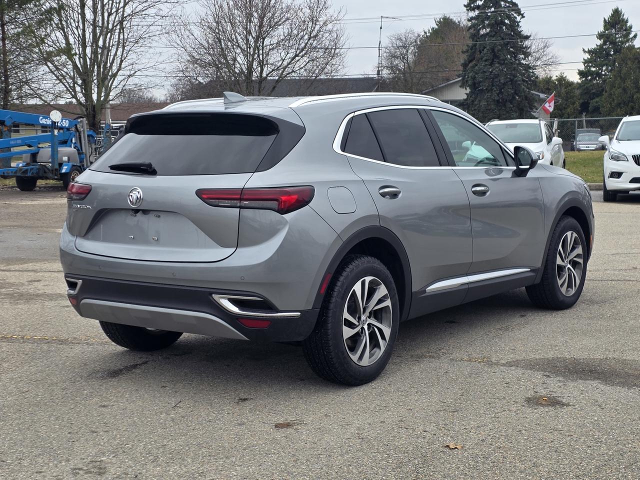 2023 Buick Envision Essense AWD Photo4