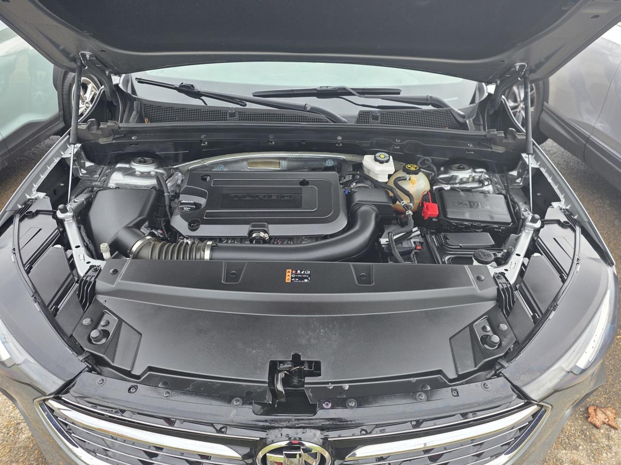 2023 Buick Envision Essense AWD Photo