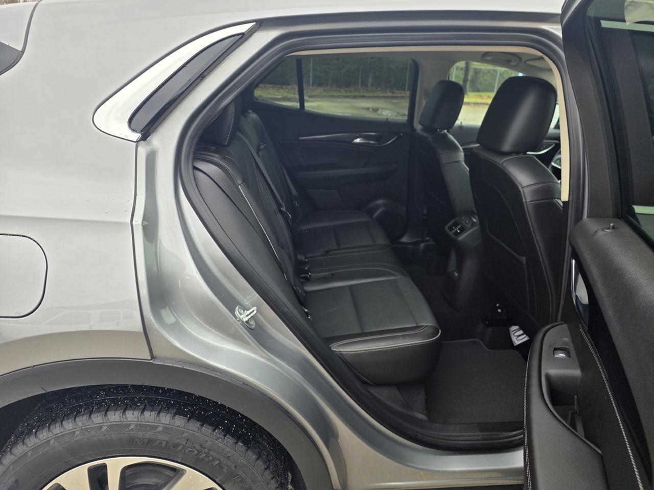 2023 Buick Envision Essense AWD Photo