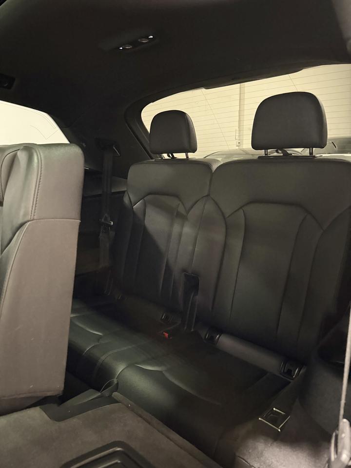 2021 Audi Q7 Progressiv 55 TFSI quattro | S-LINE Photo