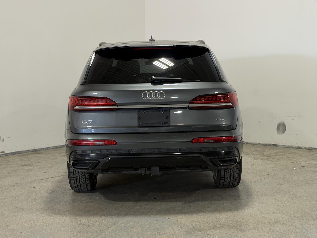 2021 Audi Q7 PROGRESSIV | S-LINE | BLACK OPTICS PKG | 7 SEATER! Photo4