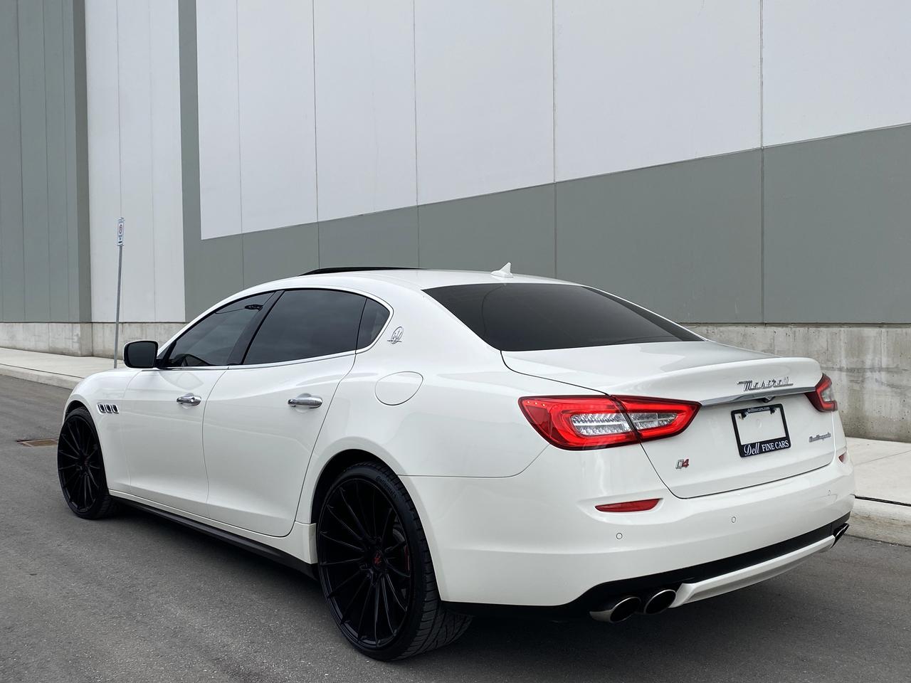 2015 Maserati Quattroporte SQ4-CARBON PKG-ALCANTARA-22" WHEELS Photo