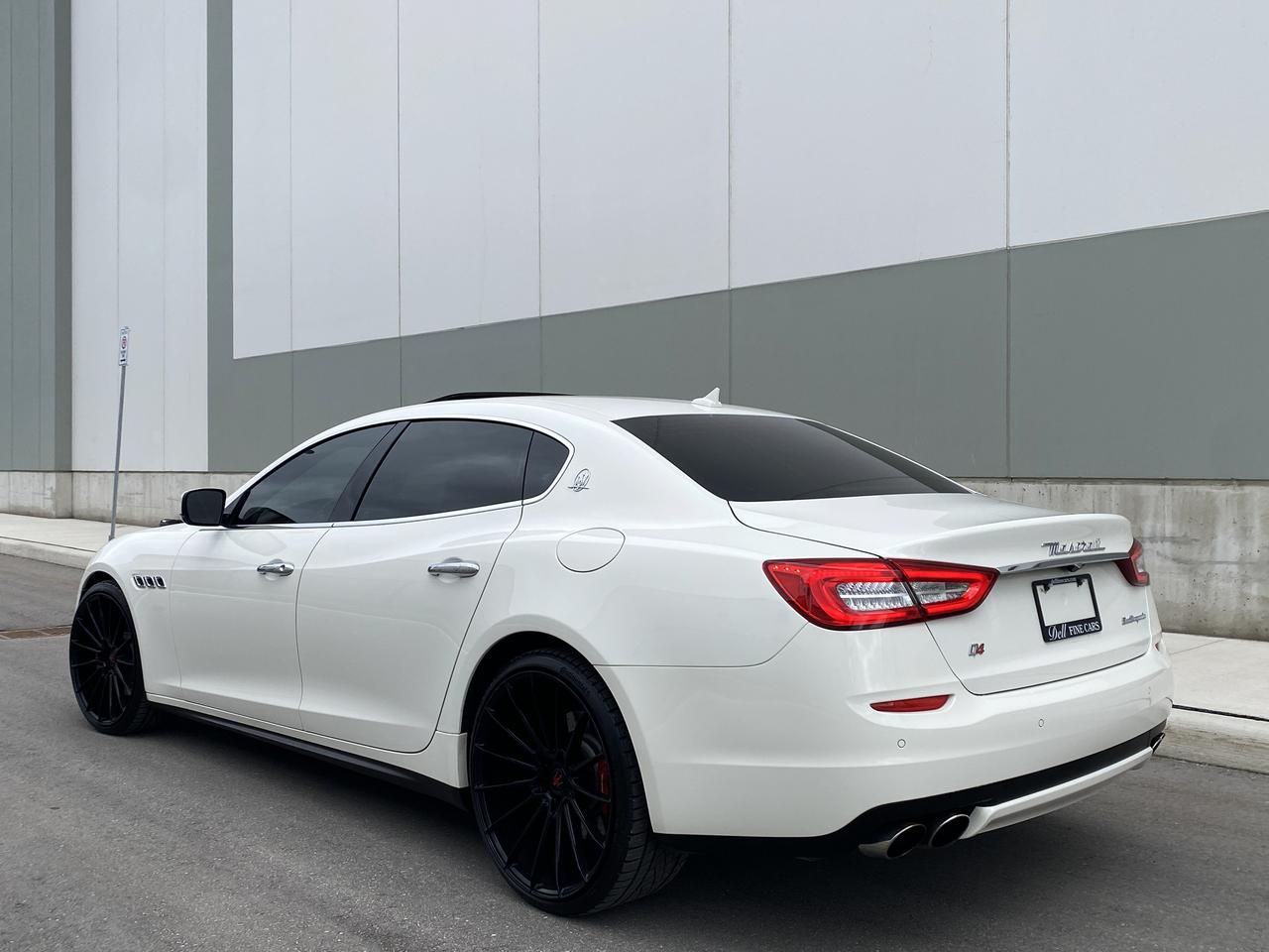 2015 Maserati Quattroporte SQ4-CARBON PKG-ALCANTARA-22" WHEELS Photo