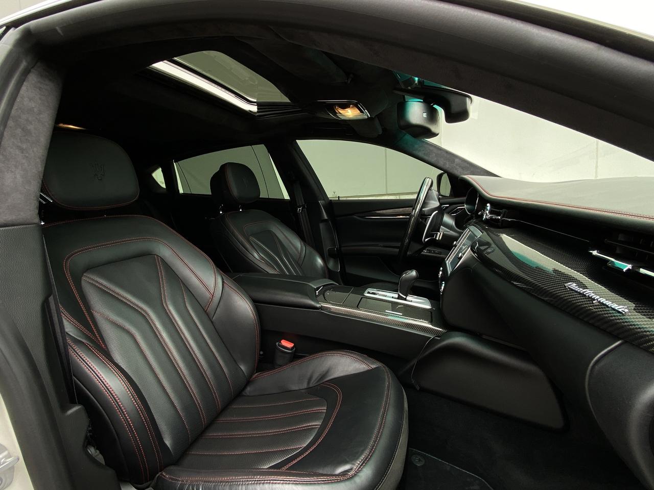 2015 Maserati Quattroporte SQ4-CARBON PKG-ALCANTARA-22" WHEELS Photo