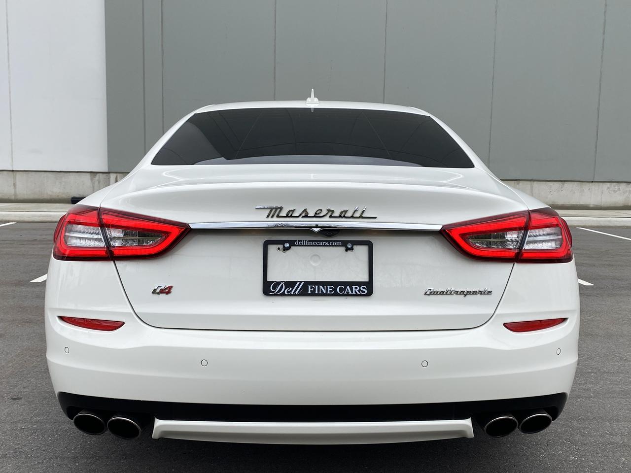 2015 Maserati Quattroporte SQ4-CARBON PKG-ALCANTARA-22" WHEELS Photo