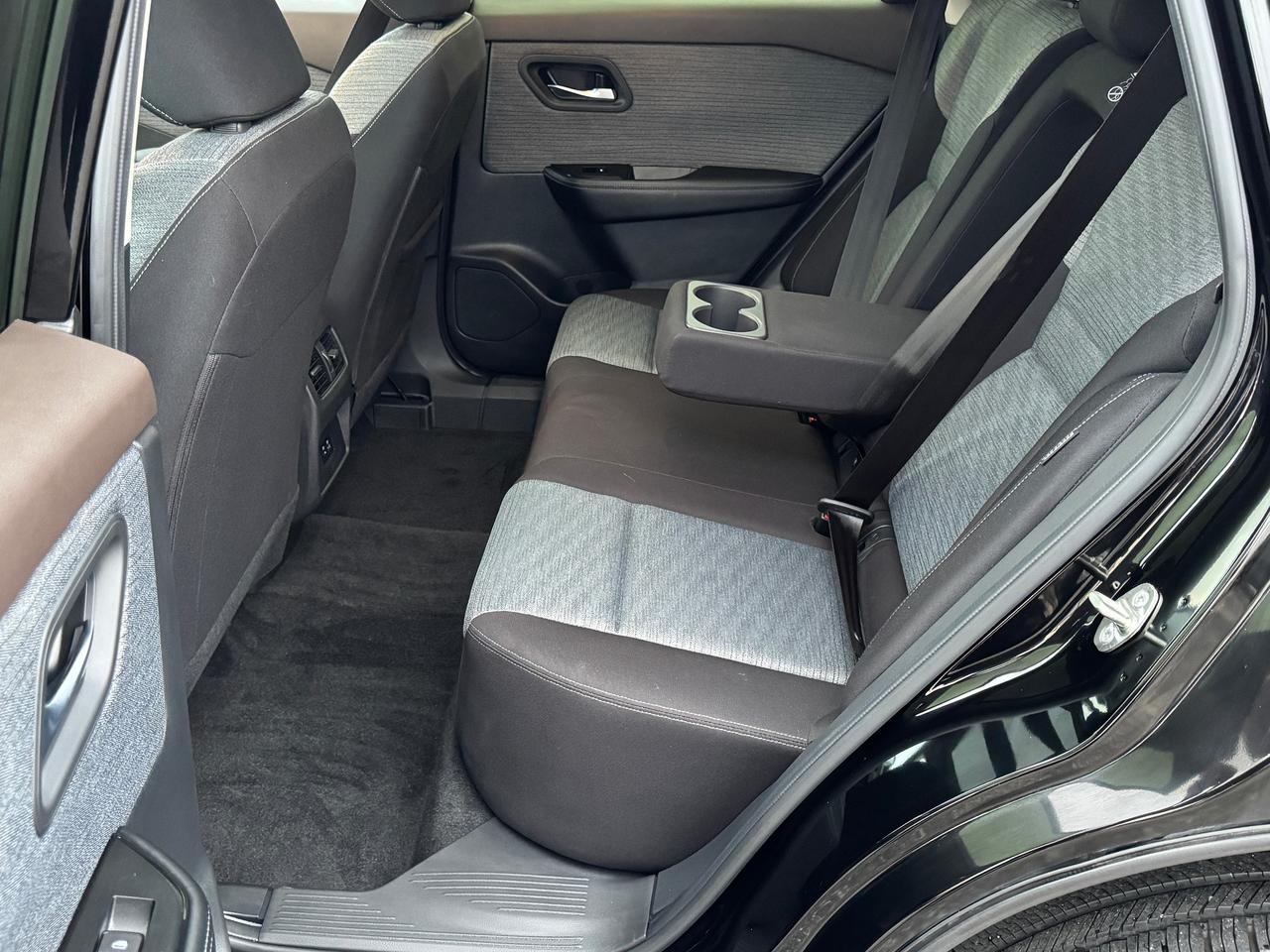 2023 Nissan Rogue SV Moonroof AWD+ONE OWNER+CLEAN CARFAX Photo