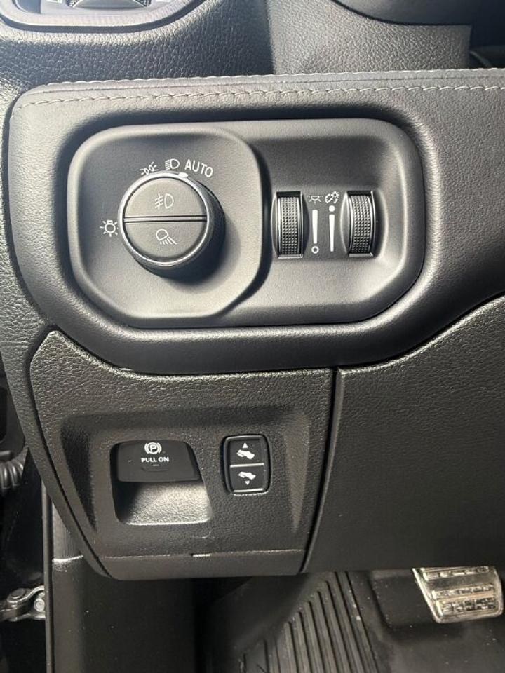 2023 RAM 1500  Photo