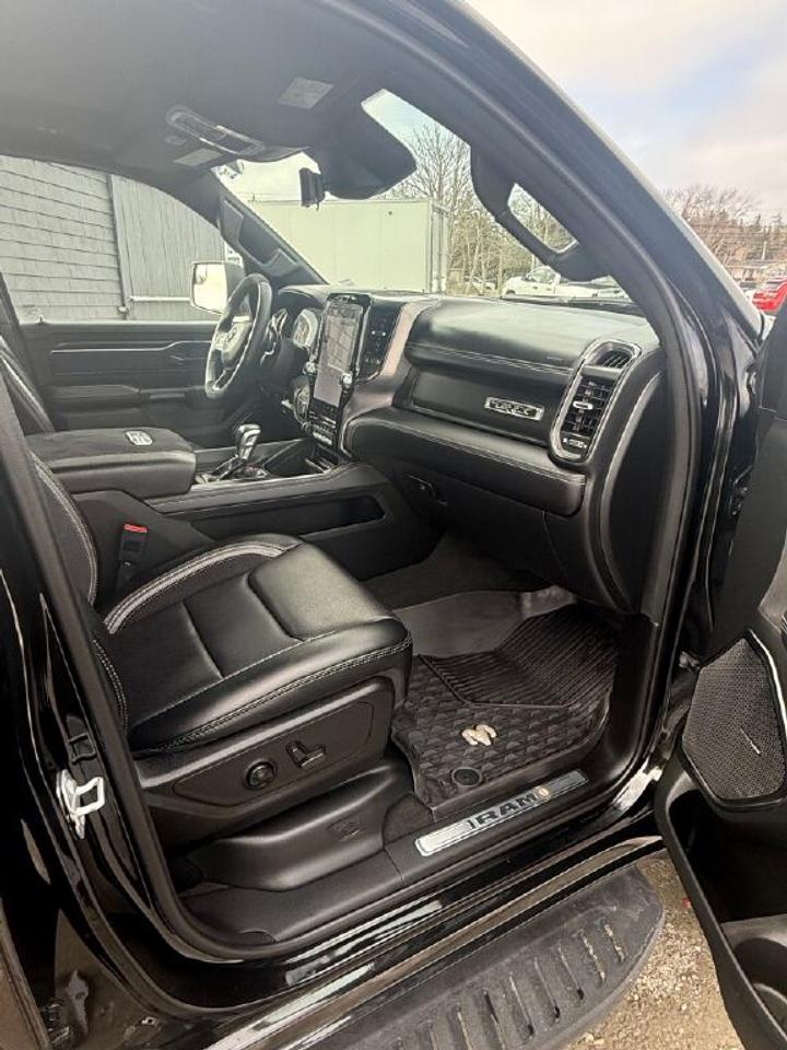 2023 RAM 1500  Photo