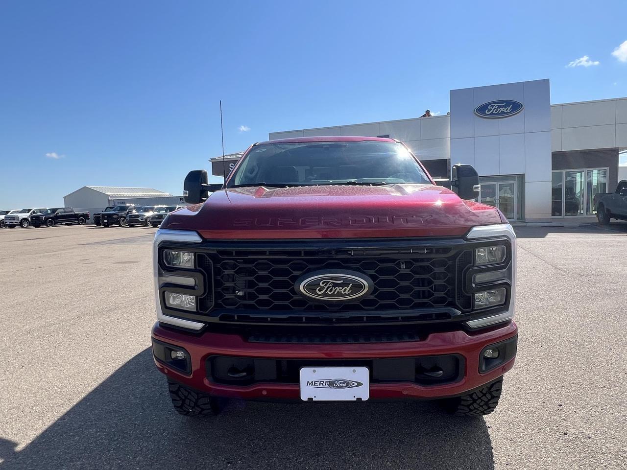 2026 Ford F-350 Super Duty SRW LARIAT Tremor Up to $10,000 of or 2.99% Financing (See Dealer For Details) Photo2