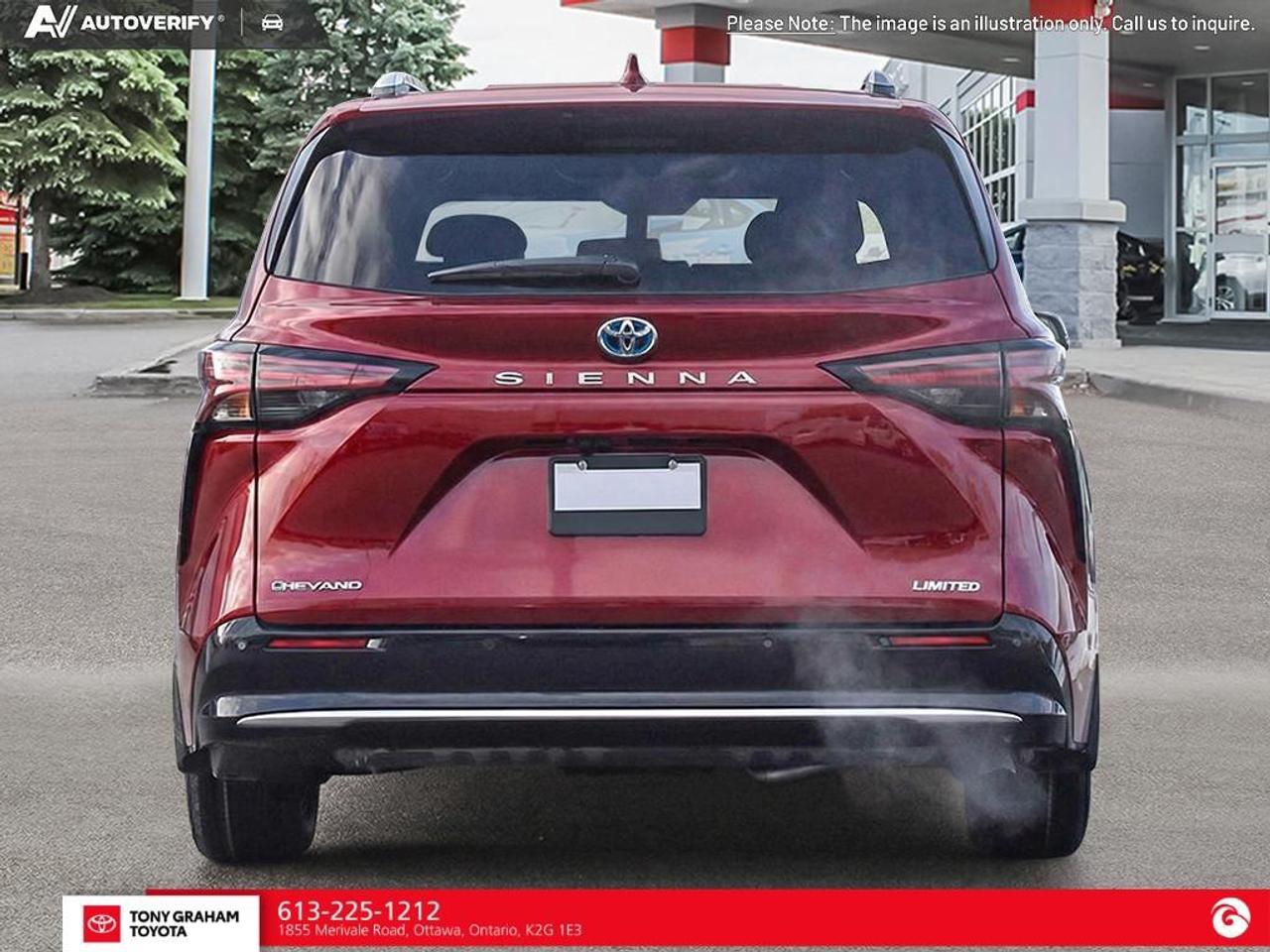 2026 Toyota Sienna XSE 7-Passenger Photo4