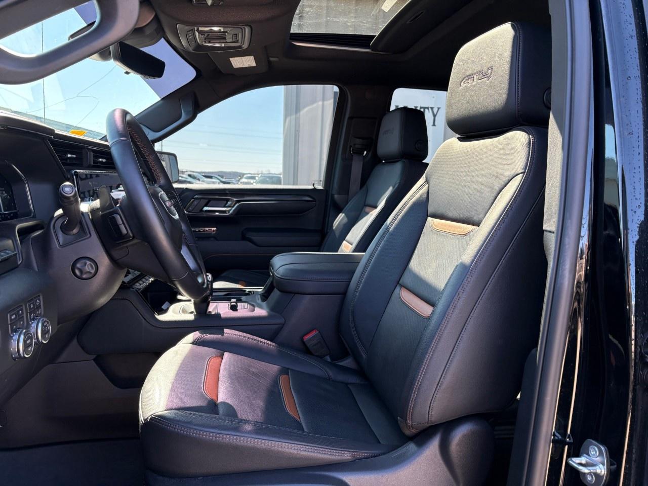 2024 GMC Sierra 1500 Crew Cab Short Box 4-Wheel Drive AT4 Photo