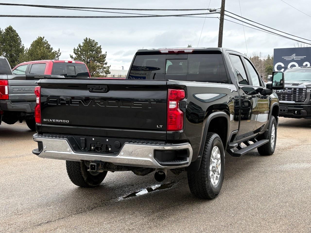 2024 Chevrolet Silverado 3500HD 4WD Crew Cab Standard Box LT Photo