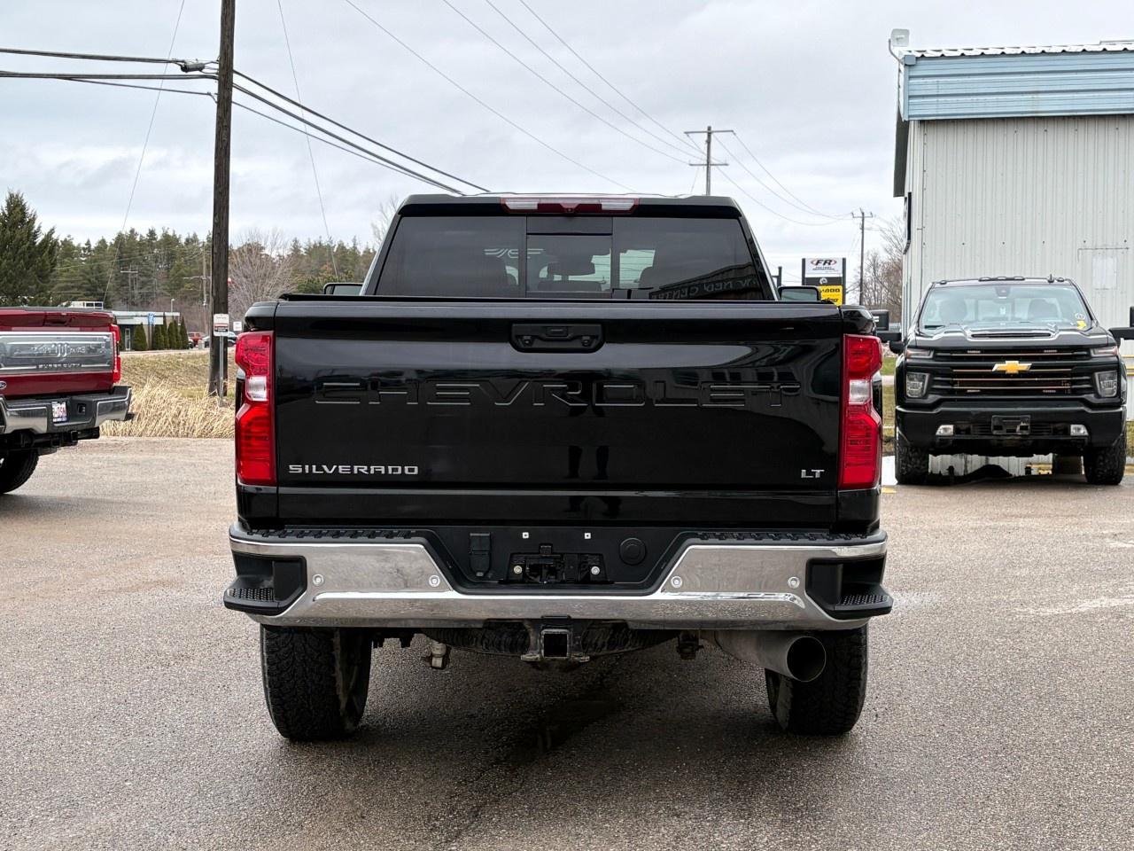 2024 Chevrolet Silverado 3500HD 4WD Crew Cab Standard Box LT Photo