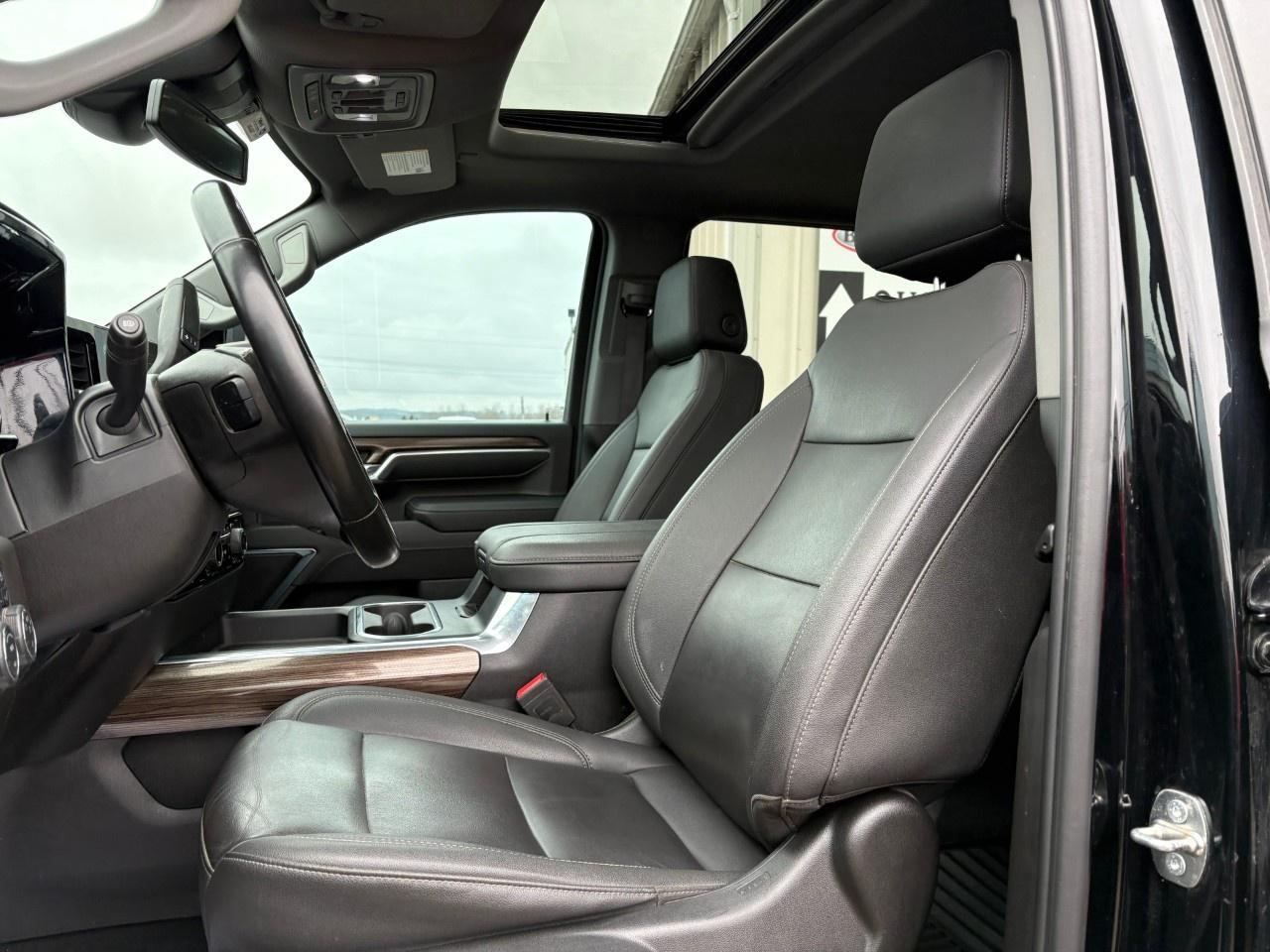 2024 Chevrolet Silverado 3500HD 4WD Crew Cab Standard Box LT Photo