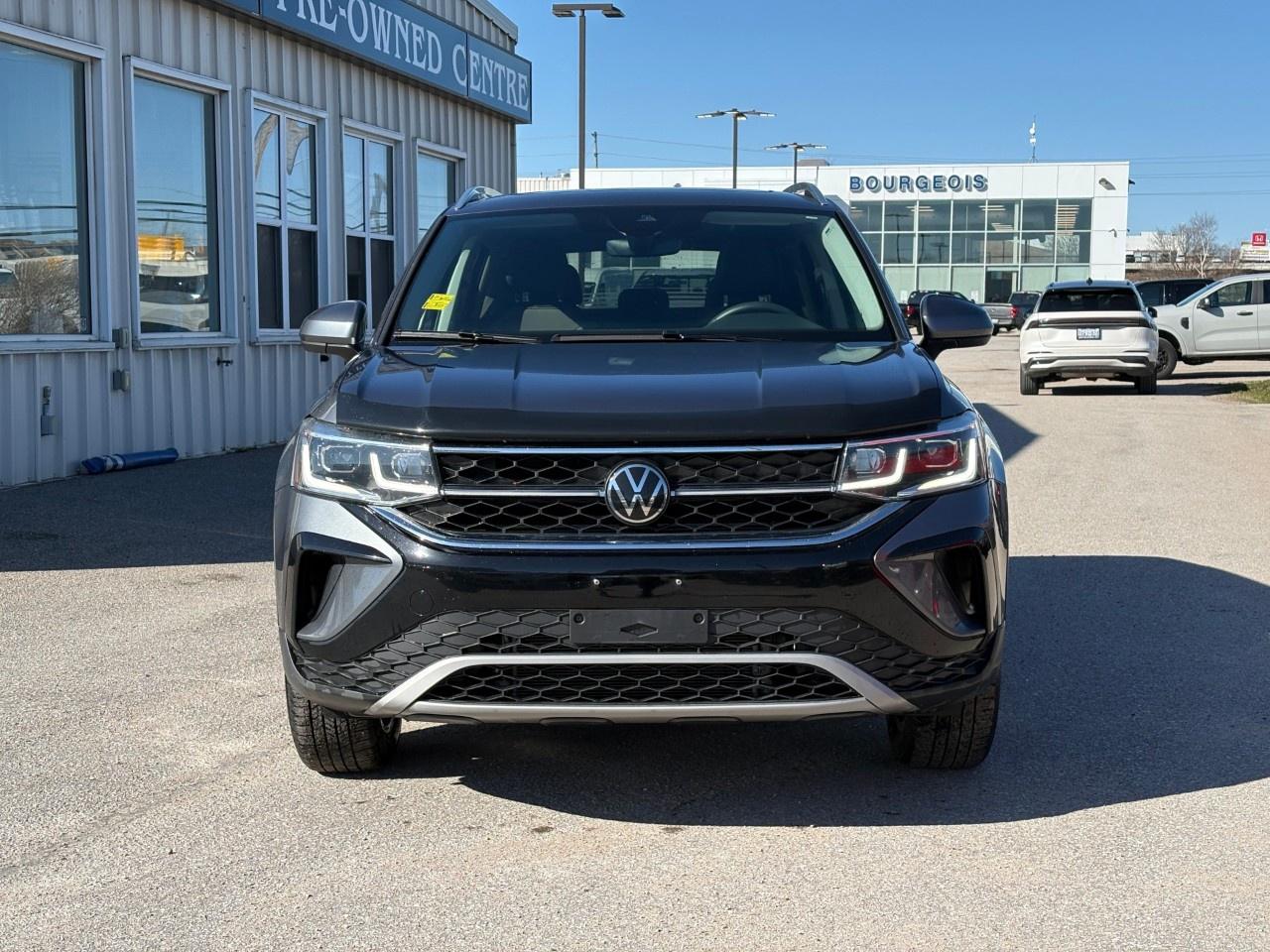 2024 Volkswagen Taos Highline 4MOTION Photo