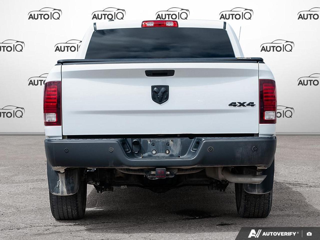 2023 RAM 1500 Classic SLT Photo4