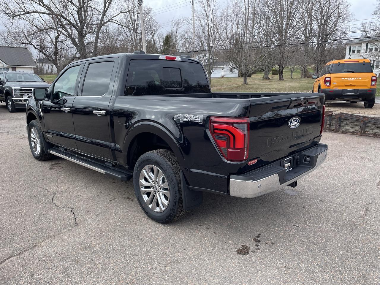 2026 Ford F-150 Lariat Photo4