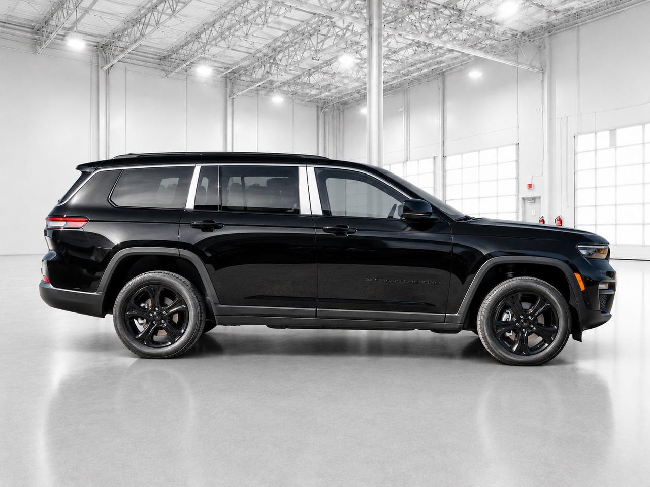 2026 Jeep Grand Cherokee L LIMITED ALTITUDE | Pano Roof | Leather | Nav | 4x4 Photo