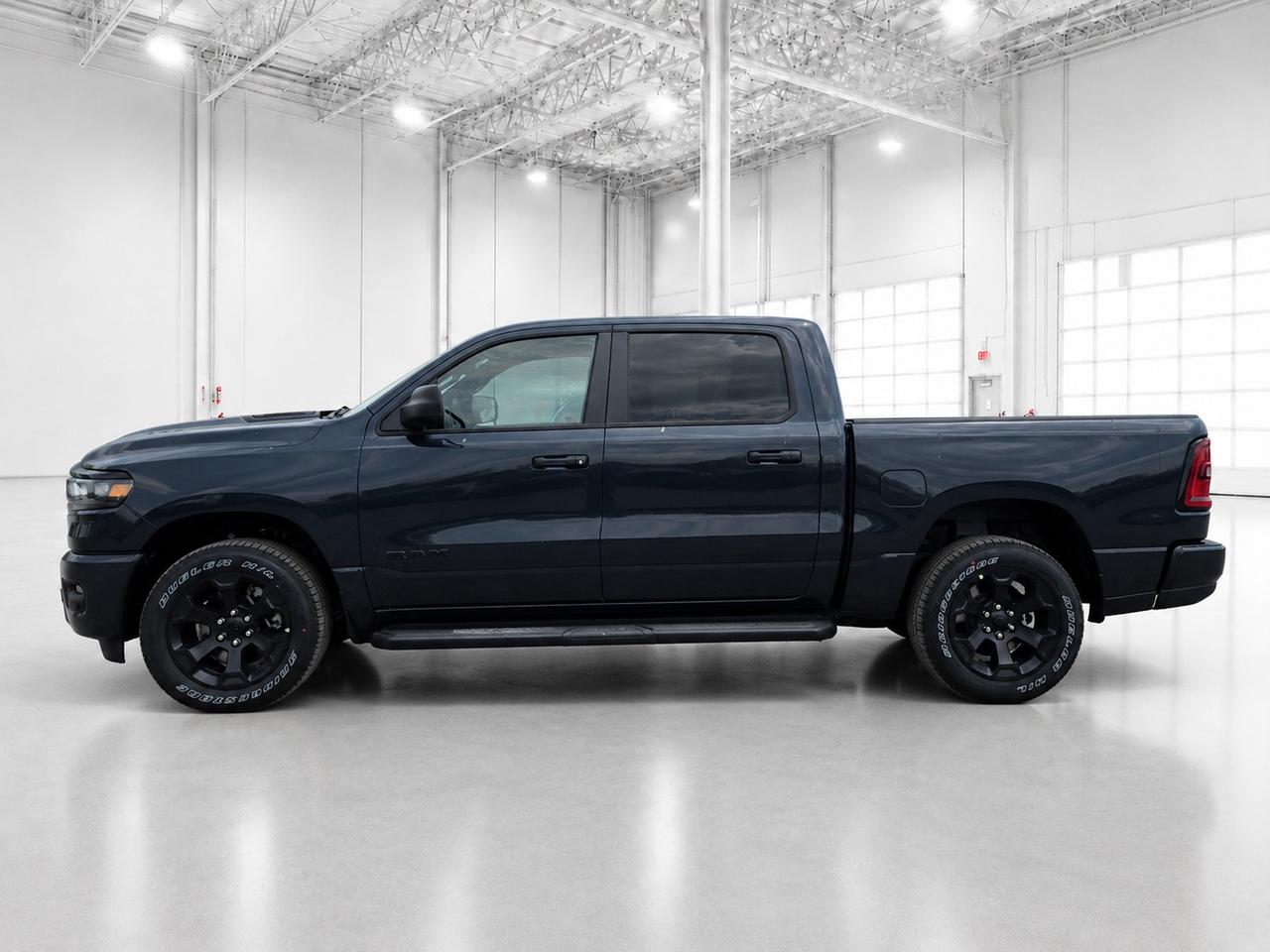 2026 RAM 1500 EXPRESS CREW | 3.0L I-6 | 3.92 | Blackout | TowPkg Photo