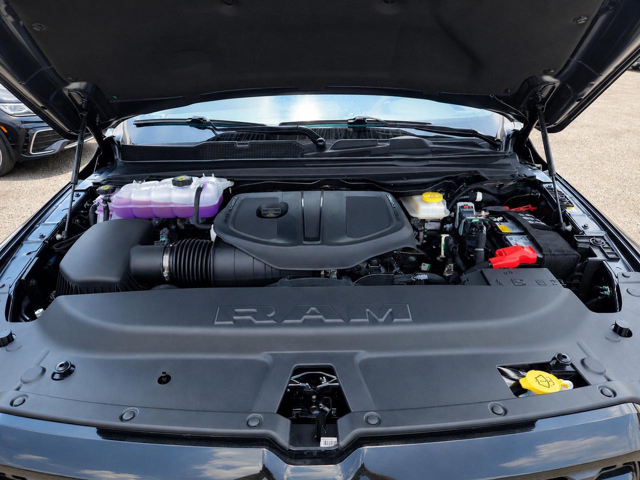 2026 RAM 1500 EXPRESS CREW | 3.0L I-6 | 3.92 | Blackout | TowPkg Photo
