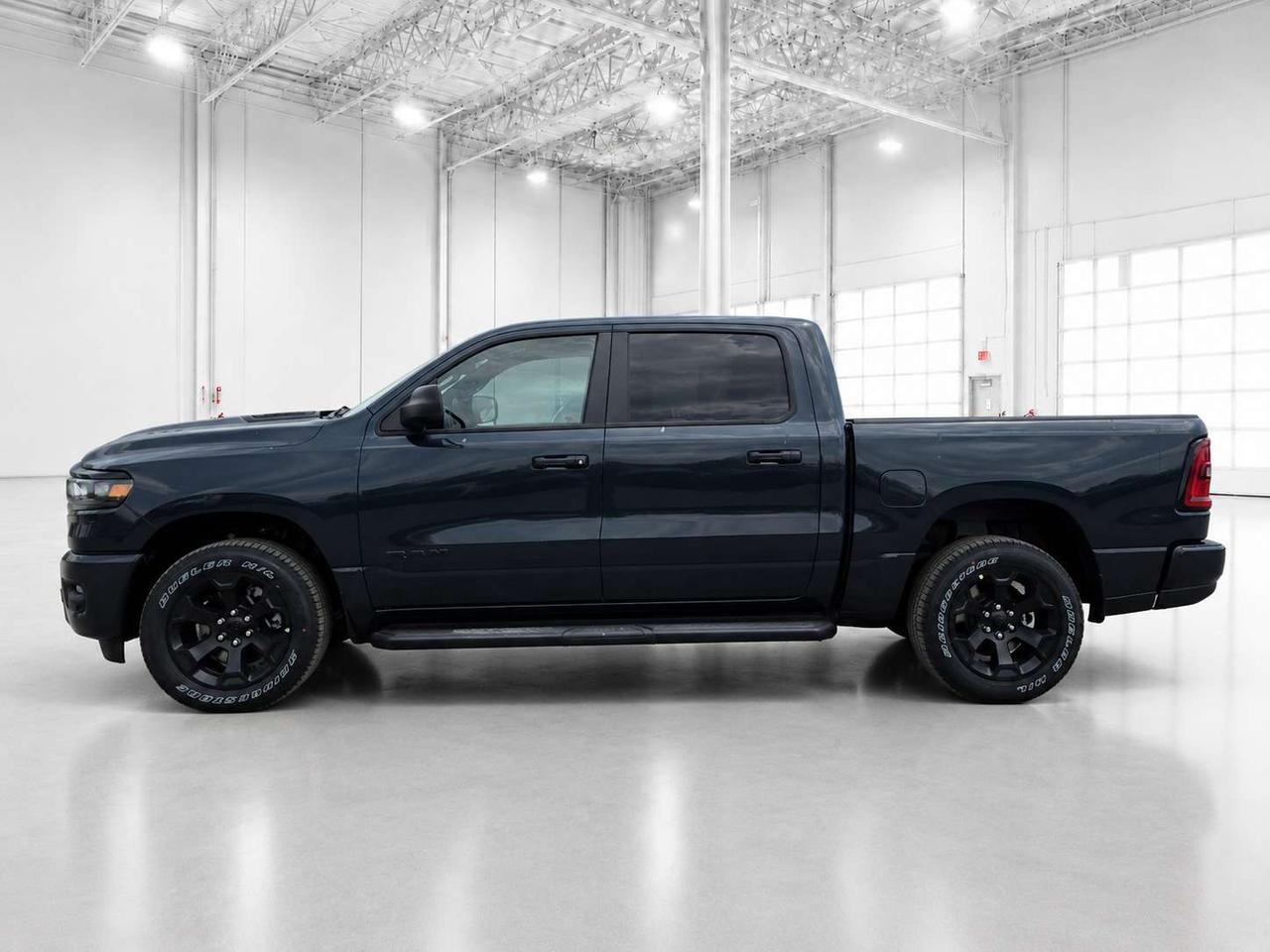 2026 RAM 1500 EXPRESS CREW | 3.0L I-6 | 3.92 | Blackout | TowPkg Photo