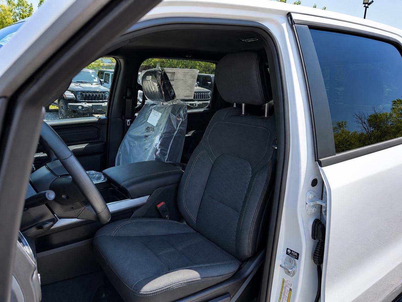2026 RAM 1500 EXPRESS CREW | 3.0L I-6 | Blackout | Sport Hood Photo