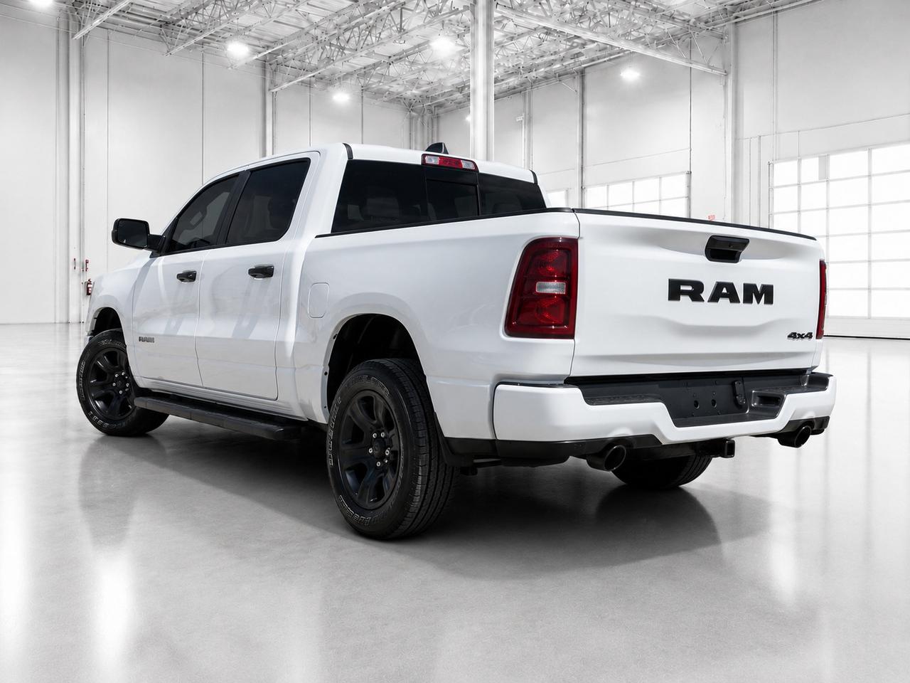 2026 RAM 1500 EXPRESS CREW | 3.0L I-6 | Blackout | Sport Hood Photo