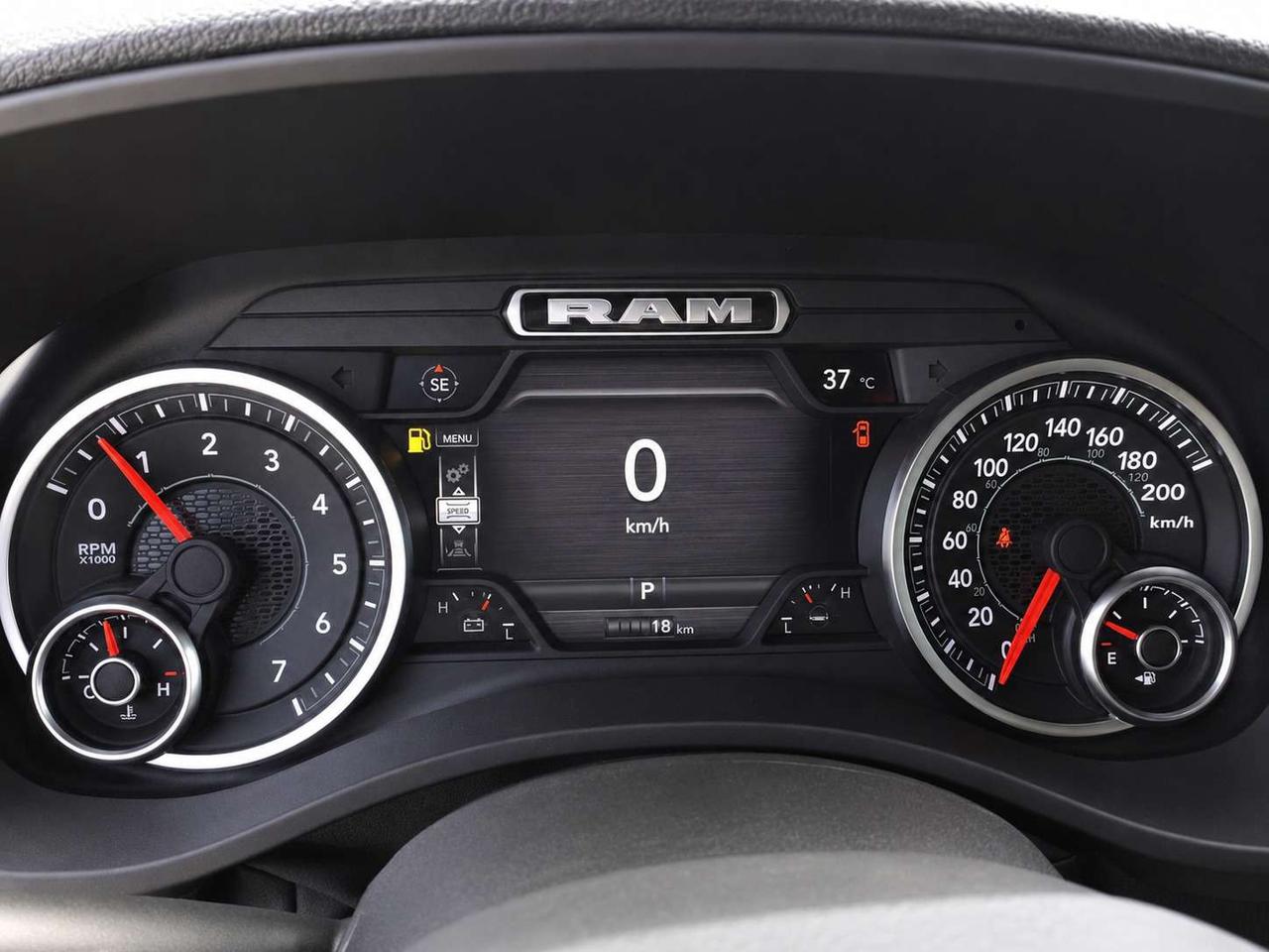 2026 RAM 1500 EXPRESS CREW | 3.0L I-6 | 3.92 | Blackout | TowPkg Photo