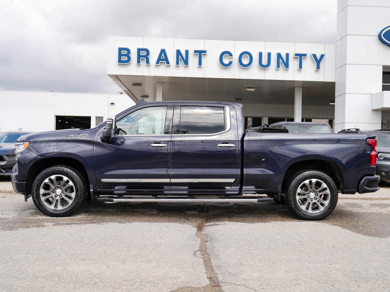 2024 Chevrolet Silverado 1500 1500 4WD | DIESEL | 2 TONE LEATHER  | LOADED! Photo