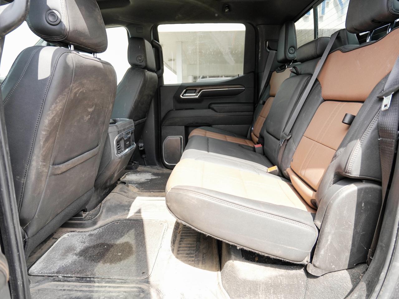 2024 Chevrolet Silverado 1500 1500 4WD | DIESEL | 2 TONE LEATHER  | LOADED! Photo