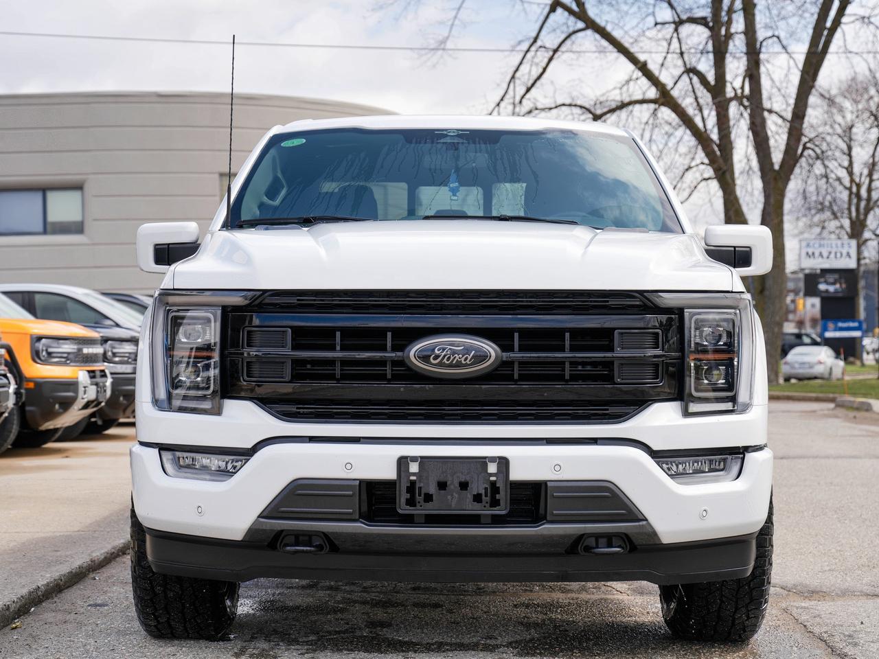 2023 Ford F-150 LARIAT 4WD | LEATHER | PANO ROOF | BLACK PKG Photo