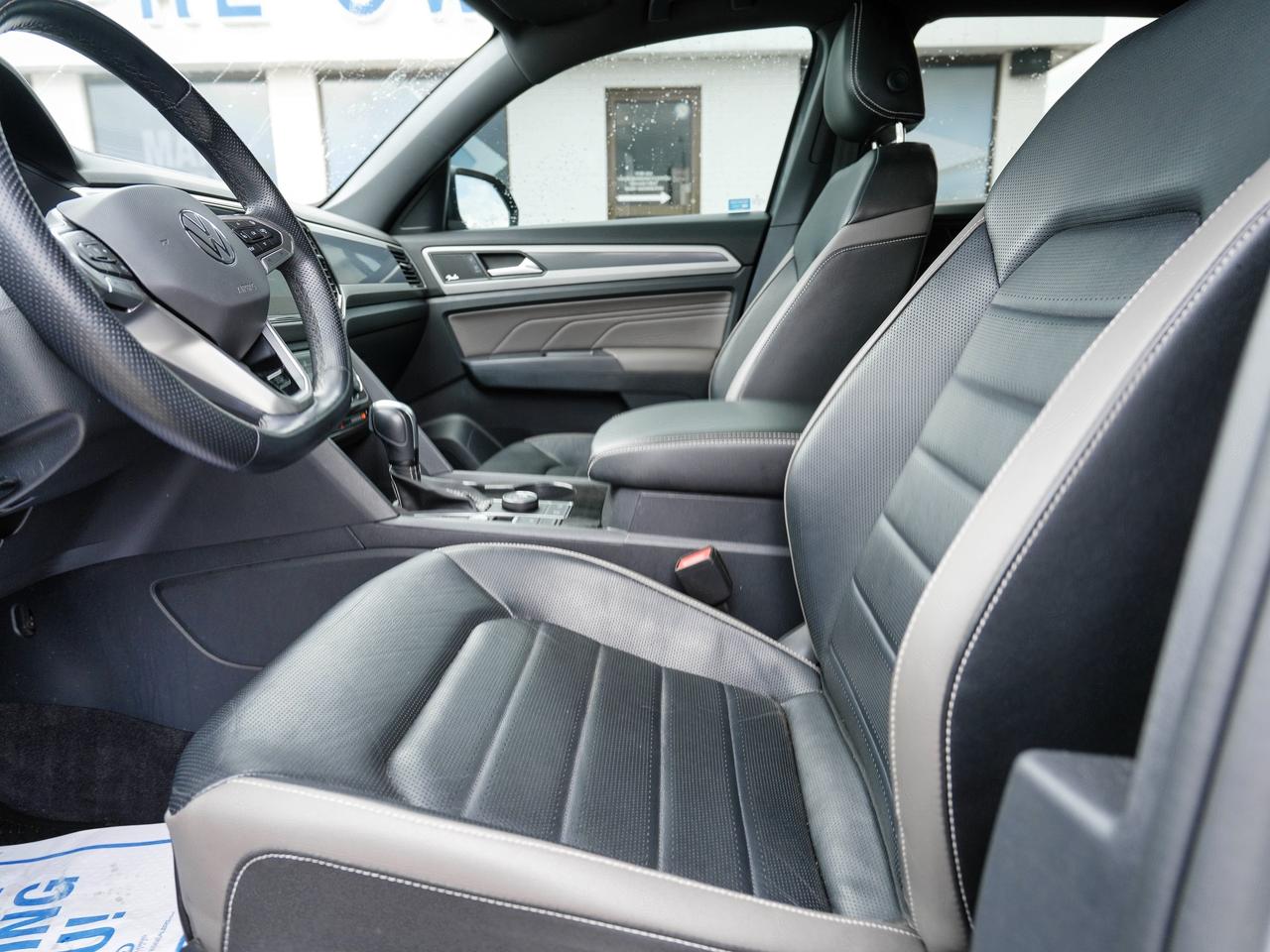 2021 Volkswagen Atlas Cross Sport Cross Sport LEATHER | PANO ROOF | COME CHECK US OU Photo