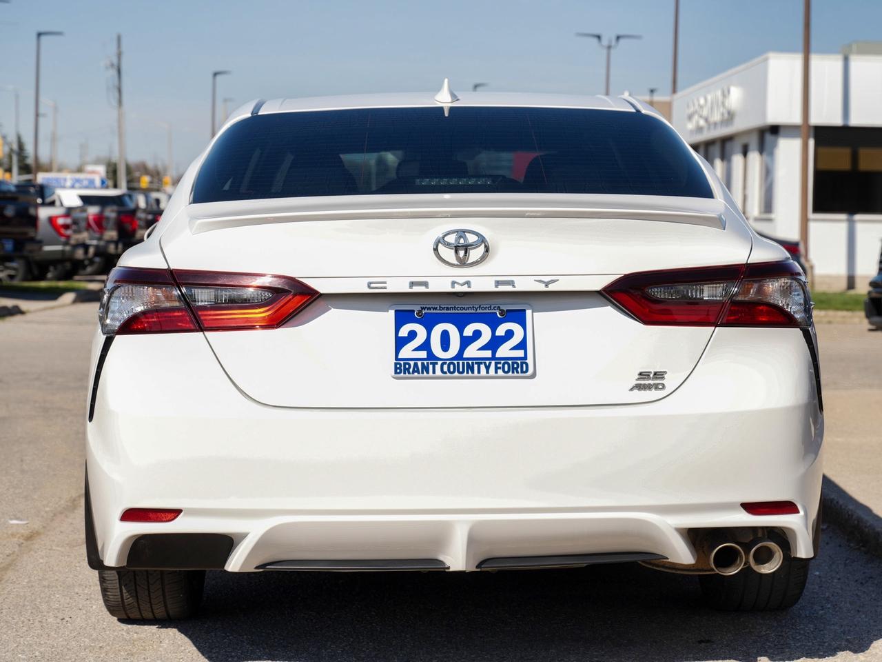 2022 Toyota Camry SE | LEATHER | SUN ROOF |CALL US FOR FULL DETAILS! Photo