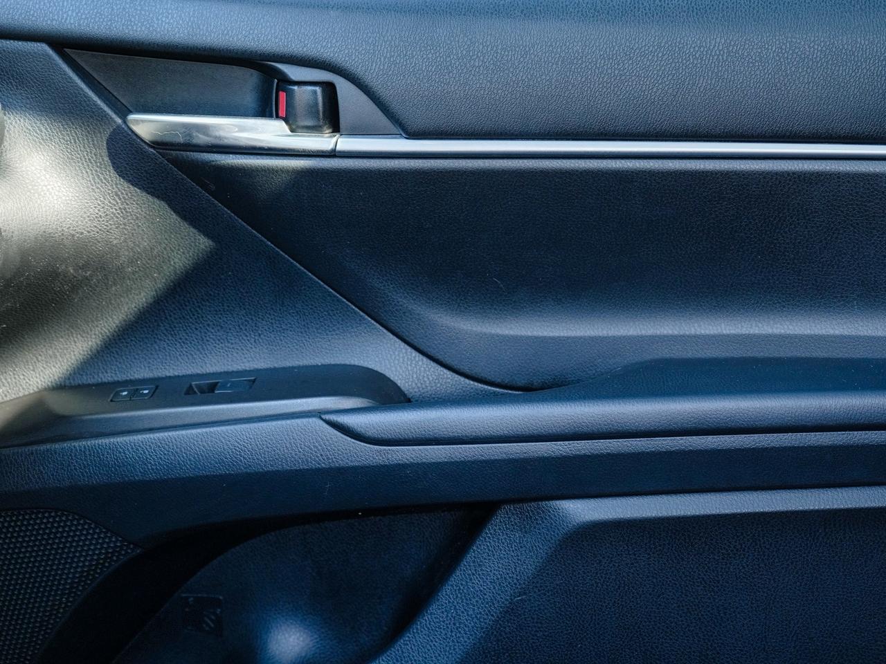 2022 Toyota Camry SE | LEATHER | SUN ROOF |CALL US FOR FULL DETAILS! Photo
