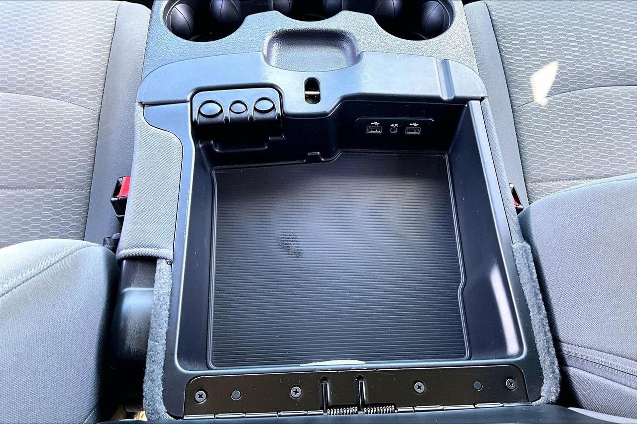 2018 RAM 1500 Big Horn Crew EcoDiesel | 6'4 Bed | 4X4 Photo